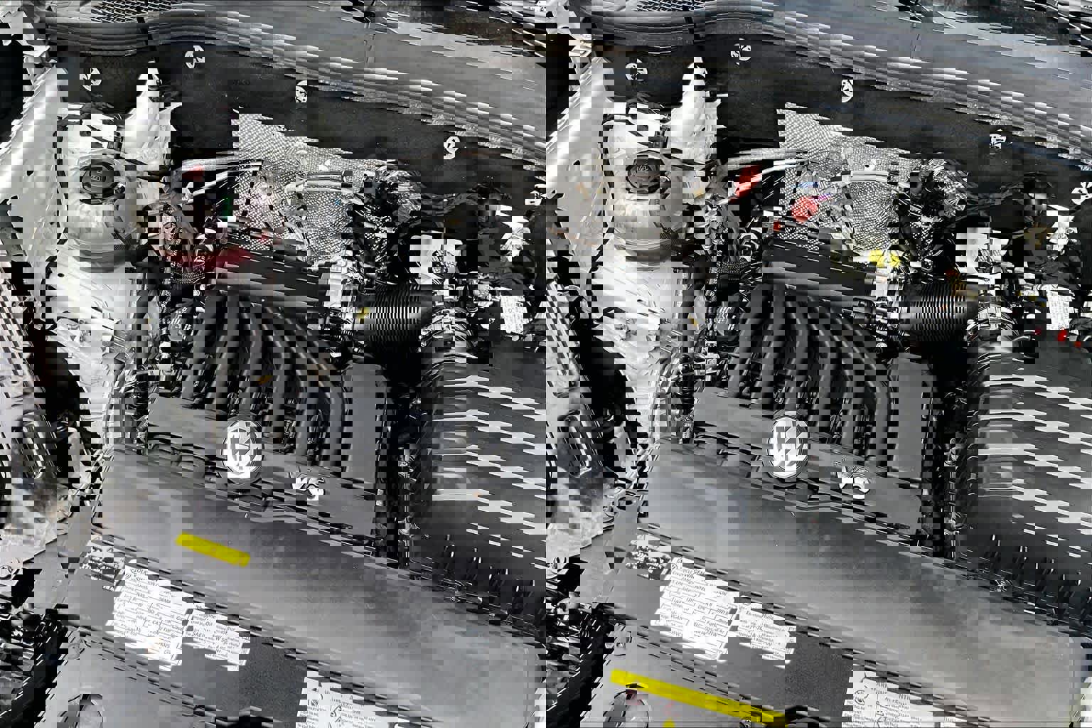 Used 2021 Volkswagen Atlas Cross Sport SEL Premium R-Line image 31