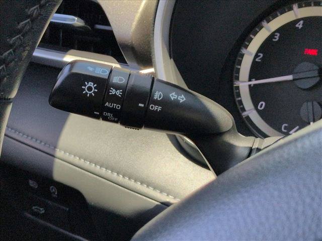 Used 2023 Toyota Highlander XLE FWD image 17