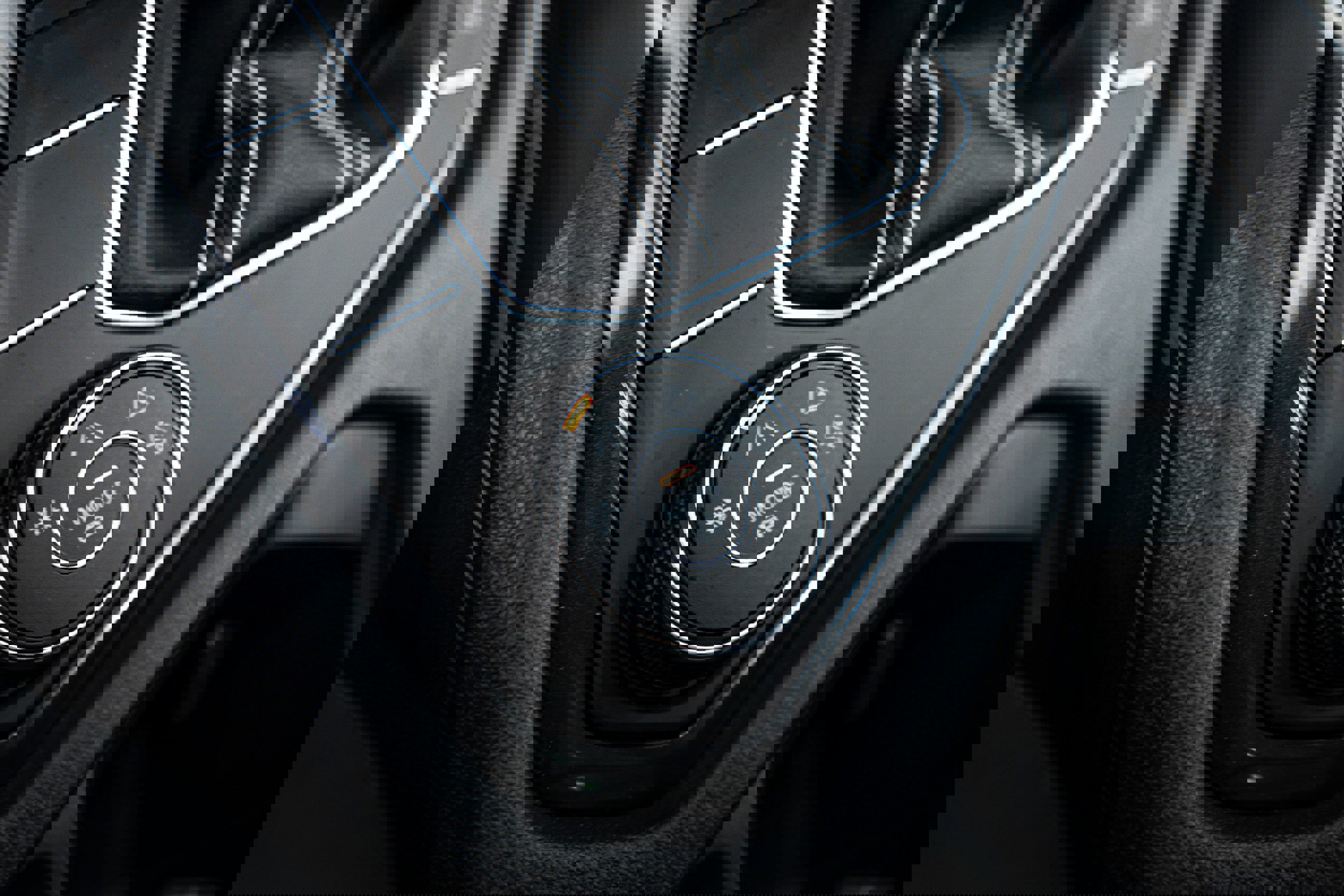 Used 2024 Volkswagen Tiguan SEL R-Line image 14