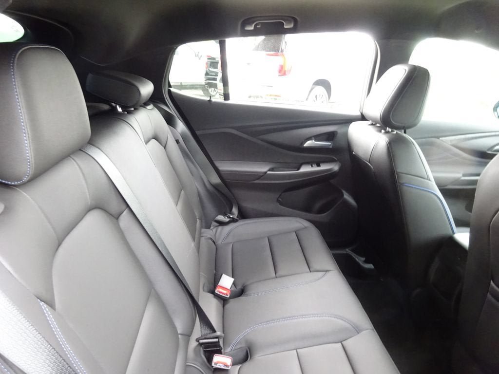 New 2026 Buick Envista Sport Touring FWD image 21