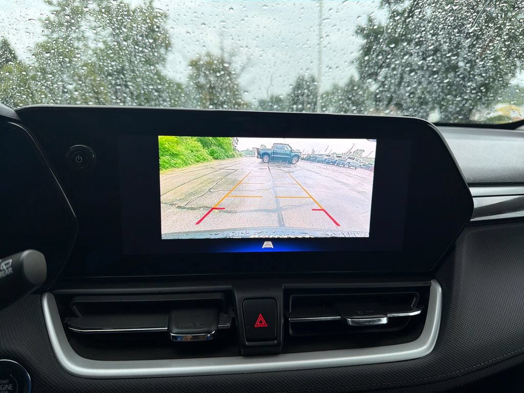 Used 2025 Chevrolet TrailBlazer LS w/ LS Convenience Package FWD image 19