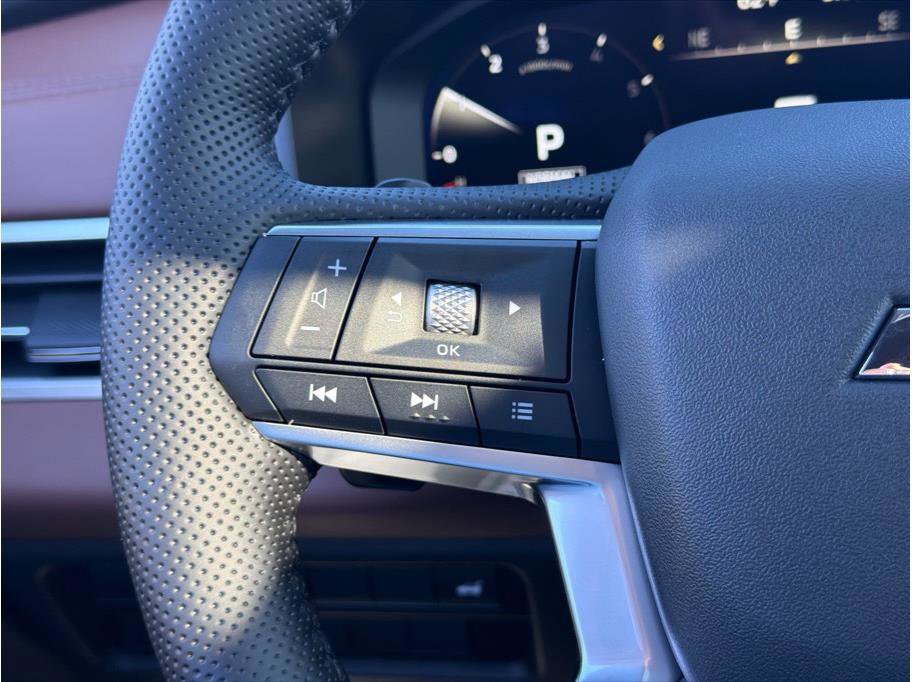 New 2026 Mitsubishi Outlander SEL Black Edition image 16