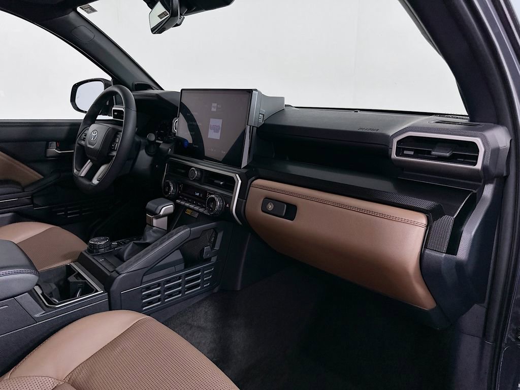 Used 2025 Toyota 4Runner Limited image 29