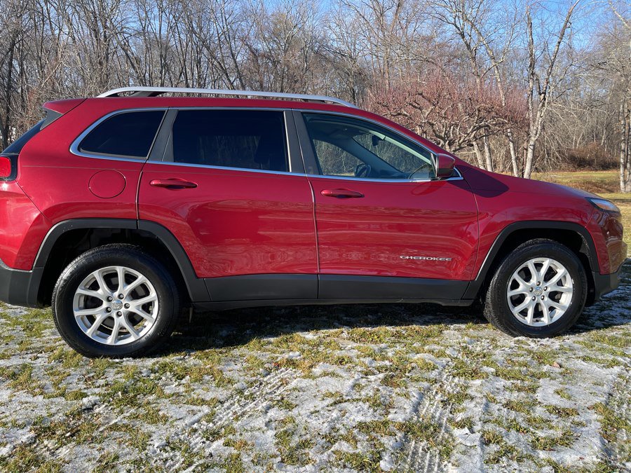 Used 2016 Jeep Cherokee Latitude image 28