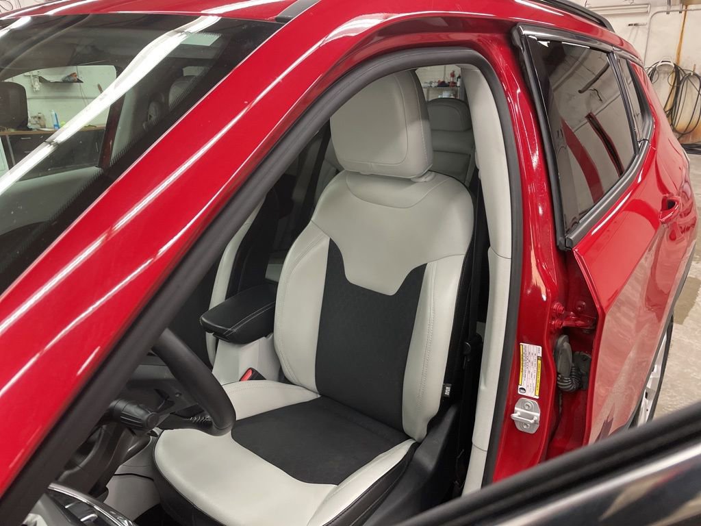 Used 2019 Jeep Compass Latitude w/ Popular Equipment Group image 12