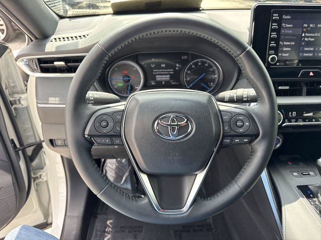 Used 2021 Toyota Venza XLE w/ Softex Package AWD/4WD image 14