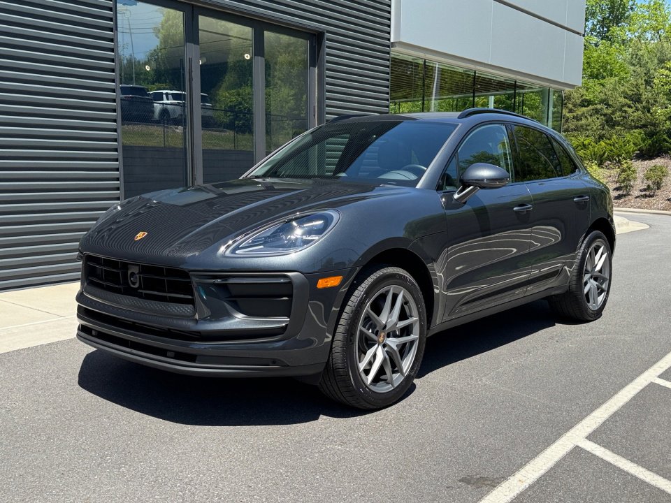 Certified 2026 Porsche Macan Turbo AWD/4WD image 1