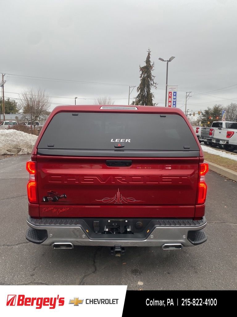 Used 2023 Chevrolet Silverado 1500 LTZ w/ LTZ Premium Package image 9