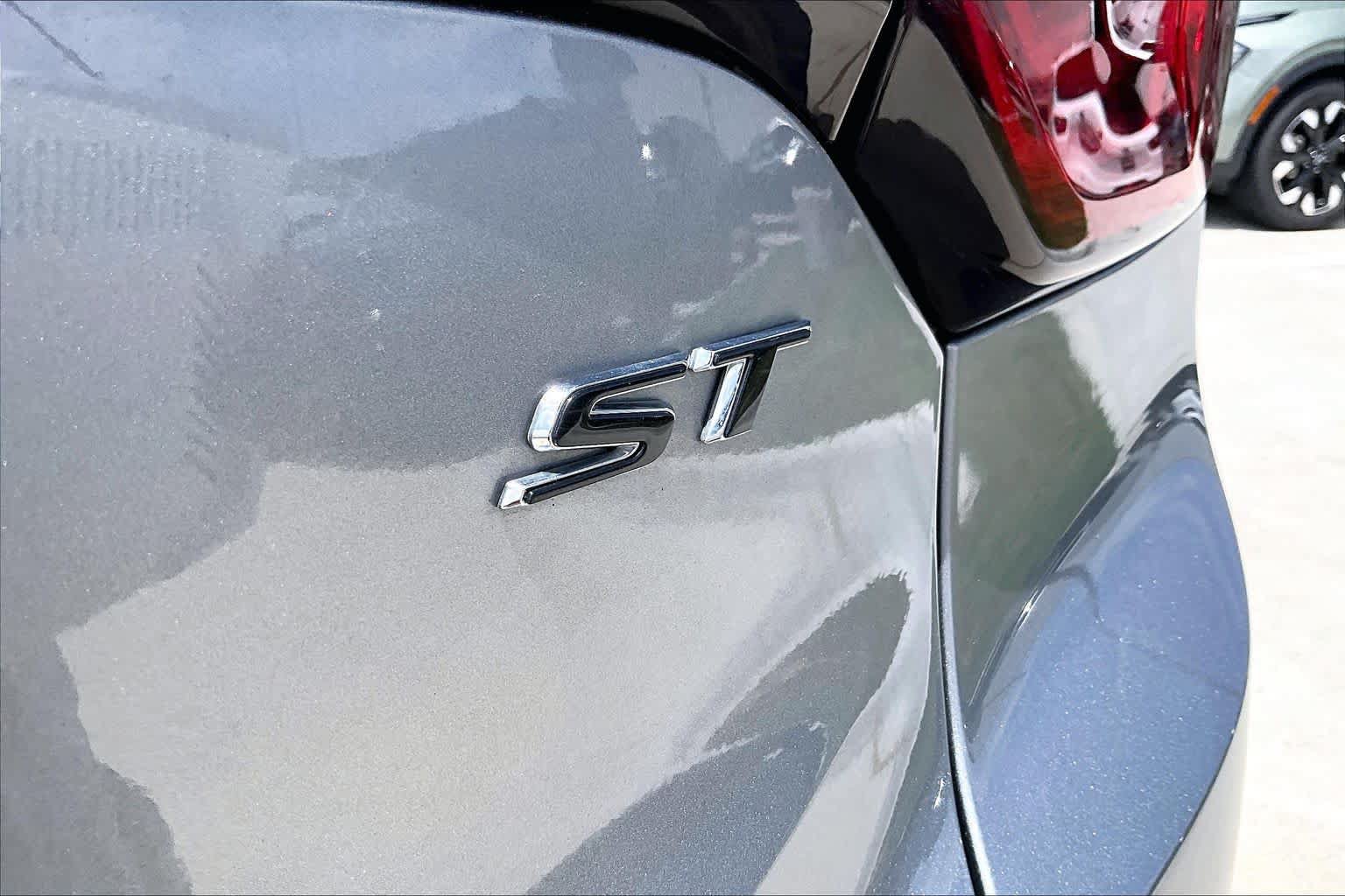 Used 2024 Buick Encore GX Sport Touring AWD/4WD image 10