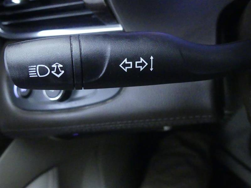 Used 2017 Buick LaCrosse Preferred image 17