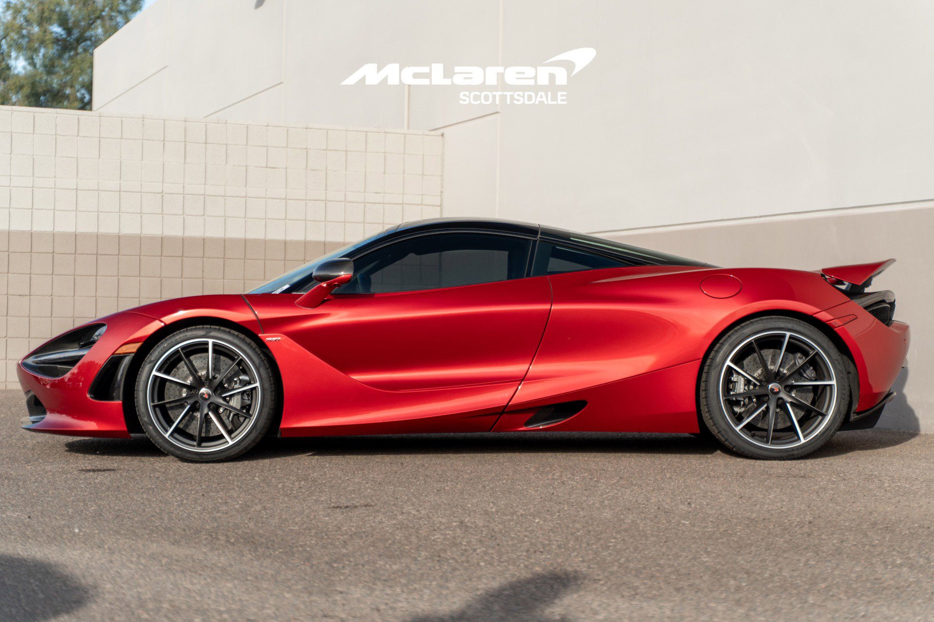 Used 2018 McLaren 720S Performance RWD image 4