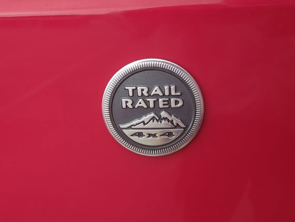 Used 2017 Jeep Wrangler Unlimited Sahara w/ Connectivity Group AWD/4WD image 31