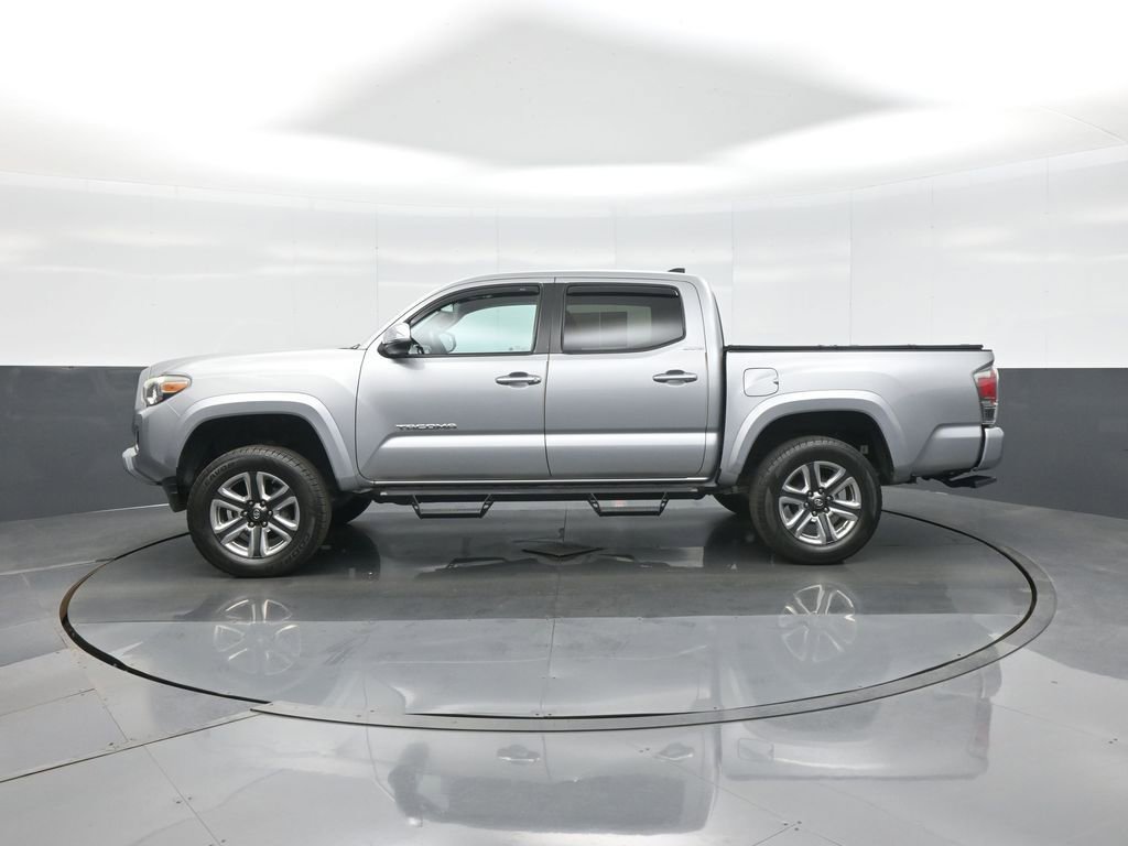 Certified 2017 Toyota Tacoma Limited w/ Tow Package RWD image 6