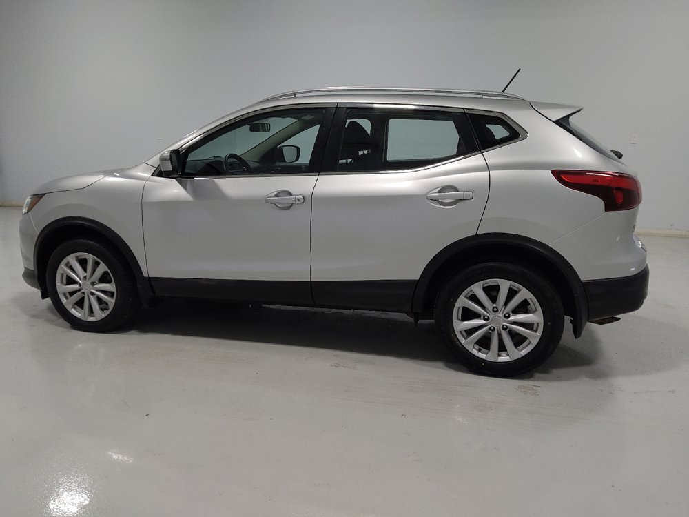 Used 2017 Nissan Rogue Sport SV w/ SV Premium Package AWD/4WD image 3
