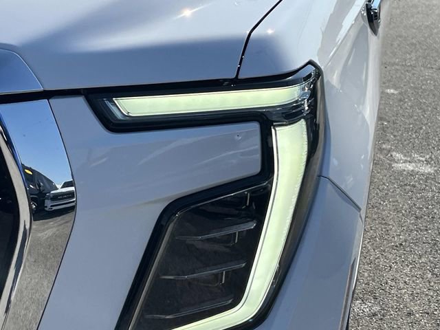 Used 2025 GMC Yukon XL Elevation w/ Elevation Premium Package image 9