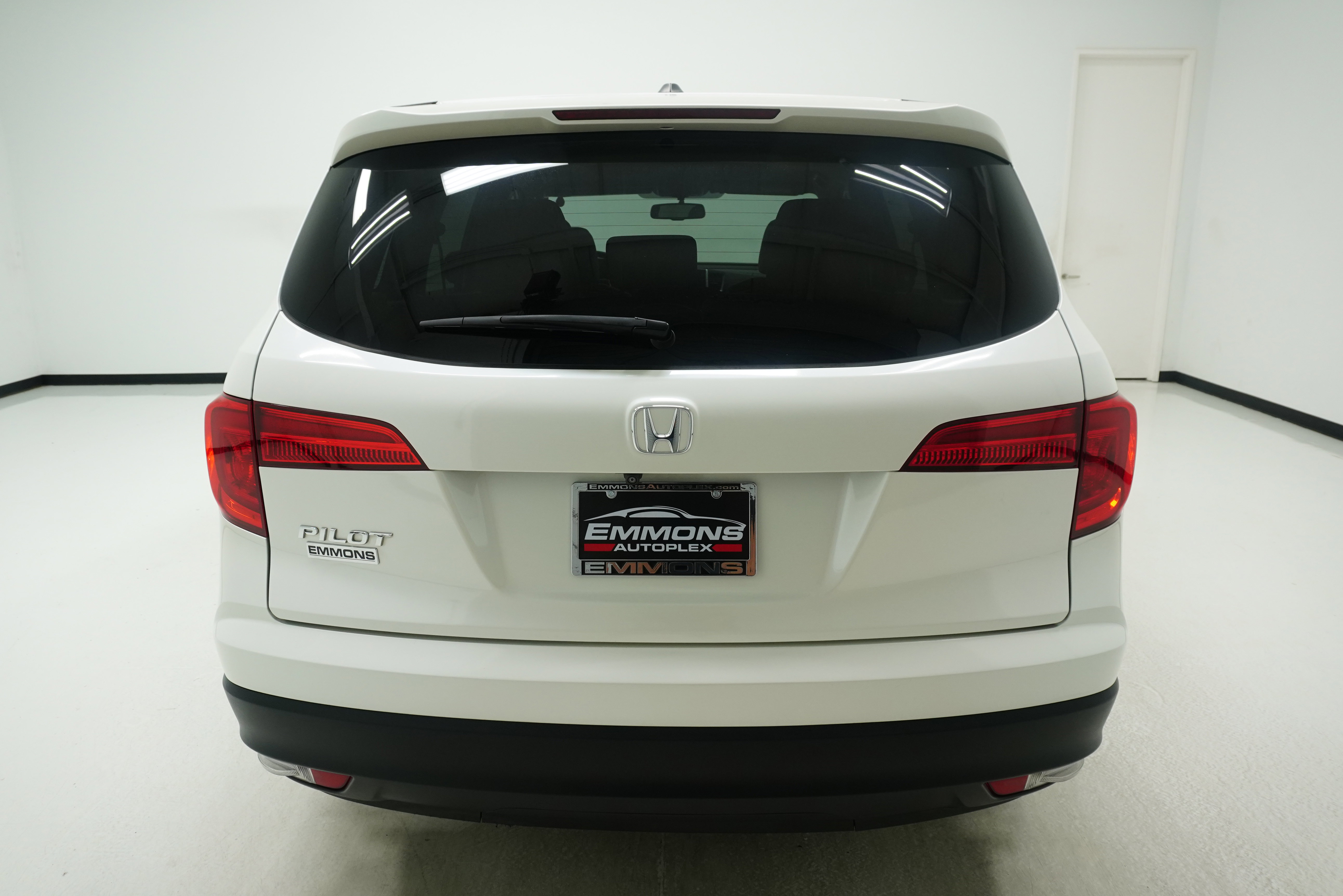 Used 2017 Honda Pilot EX-L image 5