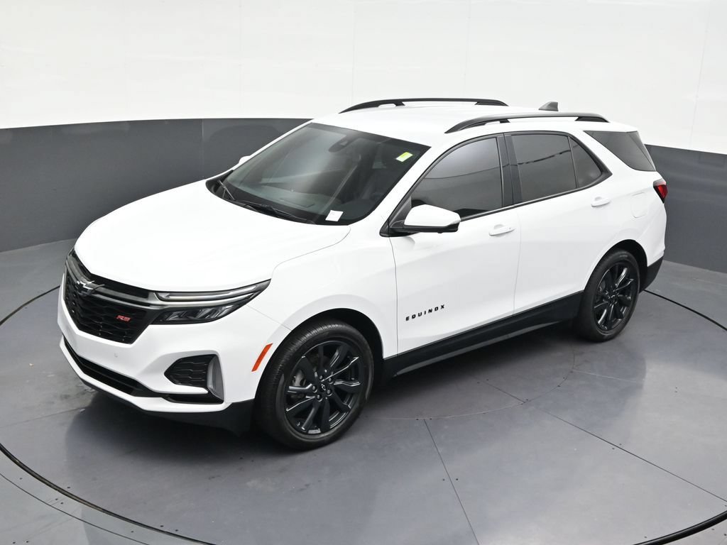 Used 2023 Chevrolet Equinox RS w/ RS Leather Package FWD image 15