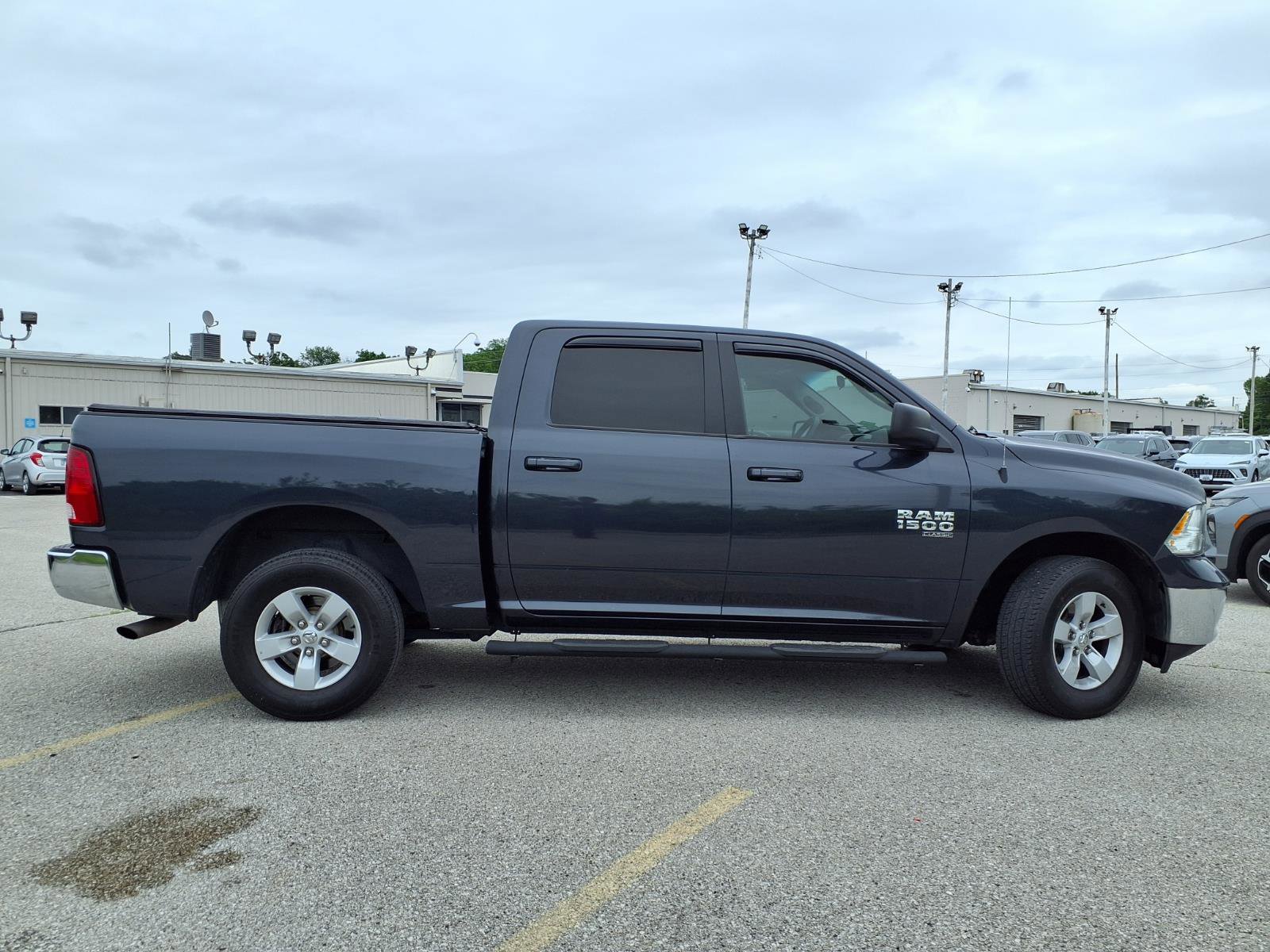 Used 2021 RAM 1500 Classic SLT AWD/4WD image 29