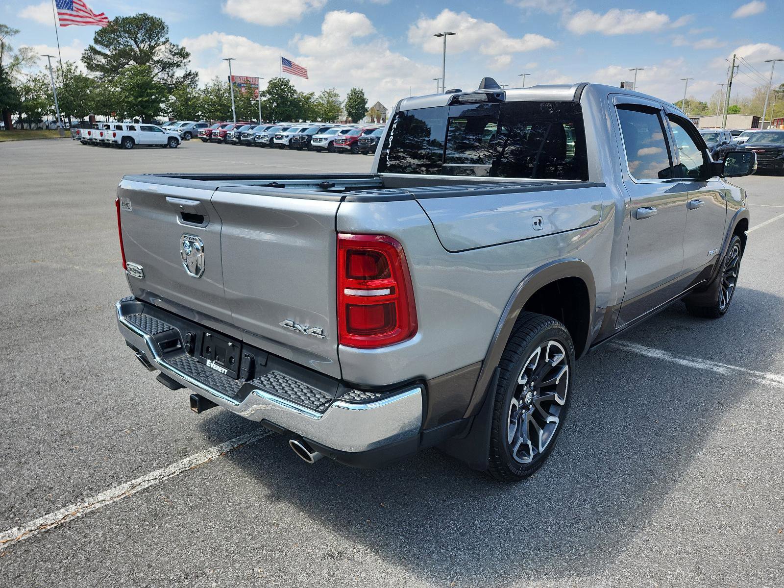 Used 2025 RAM 1500 Limited image 3