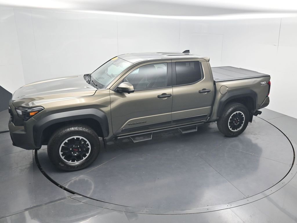 Used 2024 Toyota Tacoma TRD Off-Road w/ TRD Off Road Premium Package AWD/4WD image 57