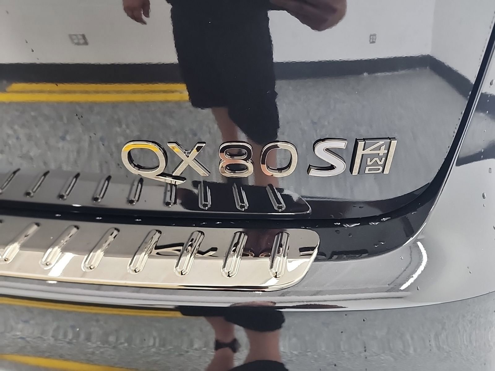 New 2026 INFINITI QX80 4WD image 18