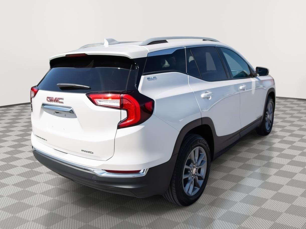 Used 2022 GMC Terrain SLT image 20