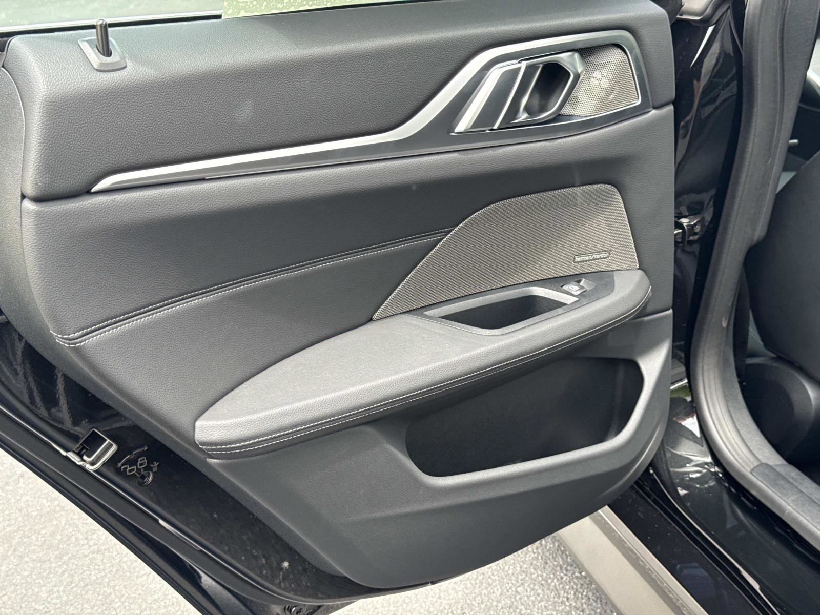 Used 2025 BMW 430i w/ Premium Package RWD image 11