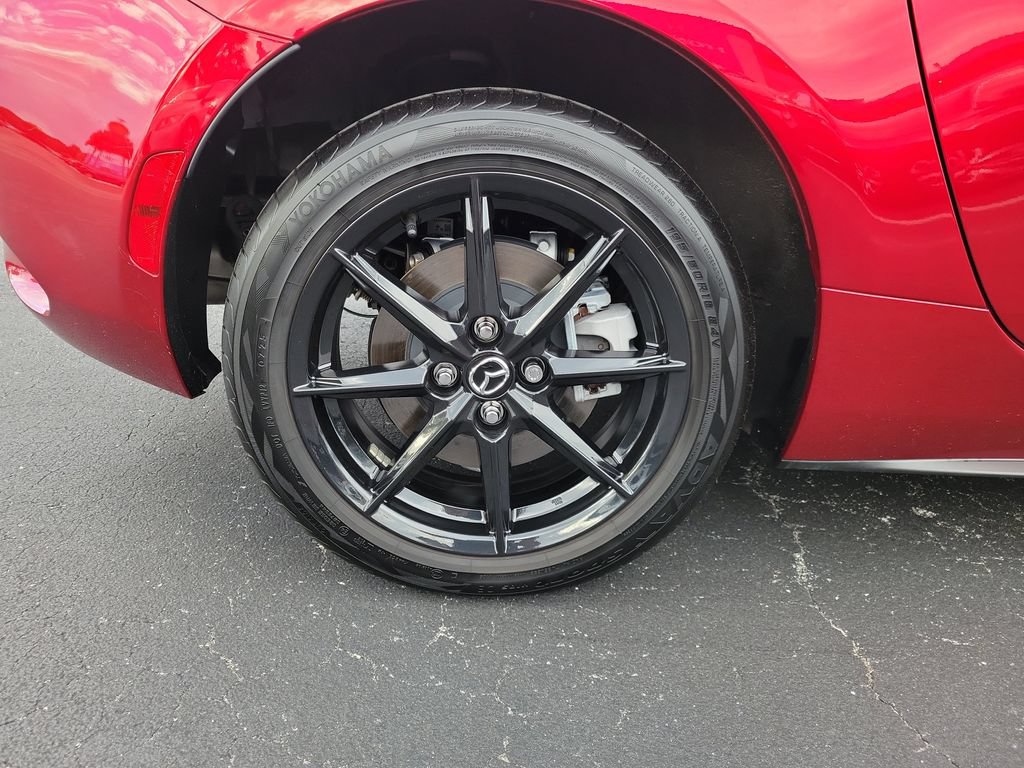 Used 2025 MAZDA MX-5 Miata Sport RWD image 13