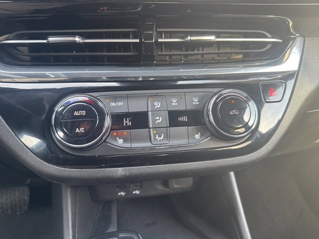 Used 2025 Buick Envista Sport Touring image 10