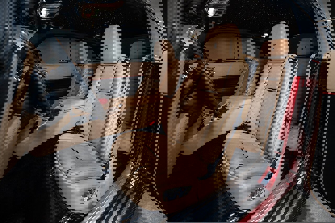 Used 2019 Rolls-Royce Wraith image 20