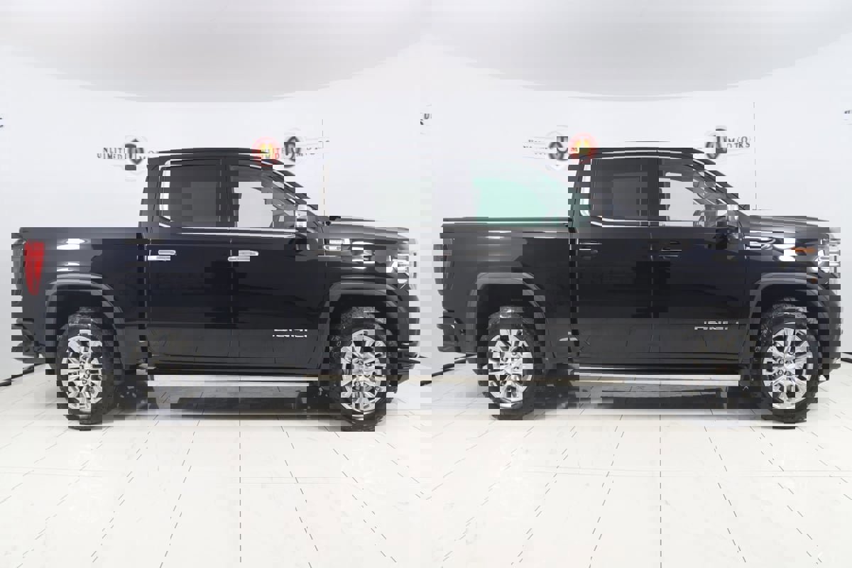 Used 2023 GMC Sierra 1500 Denali image 2