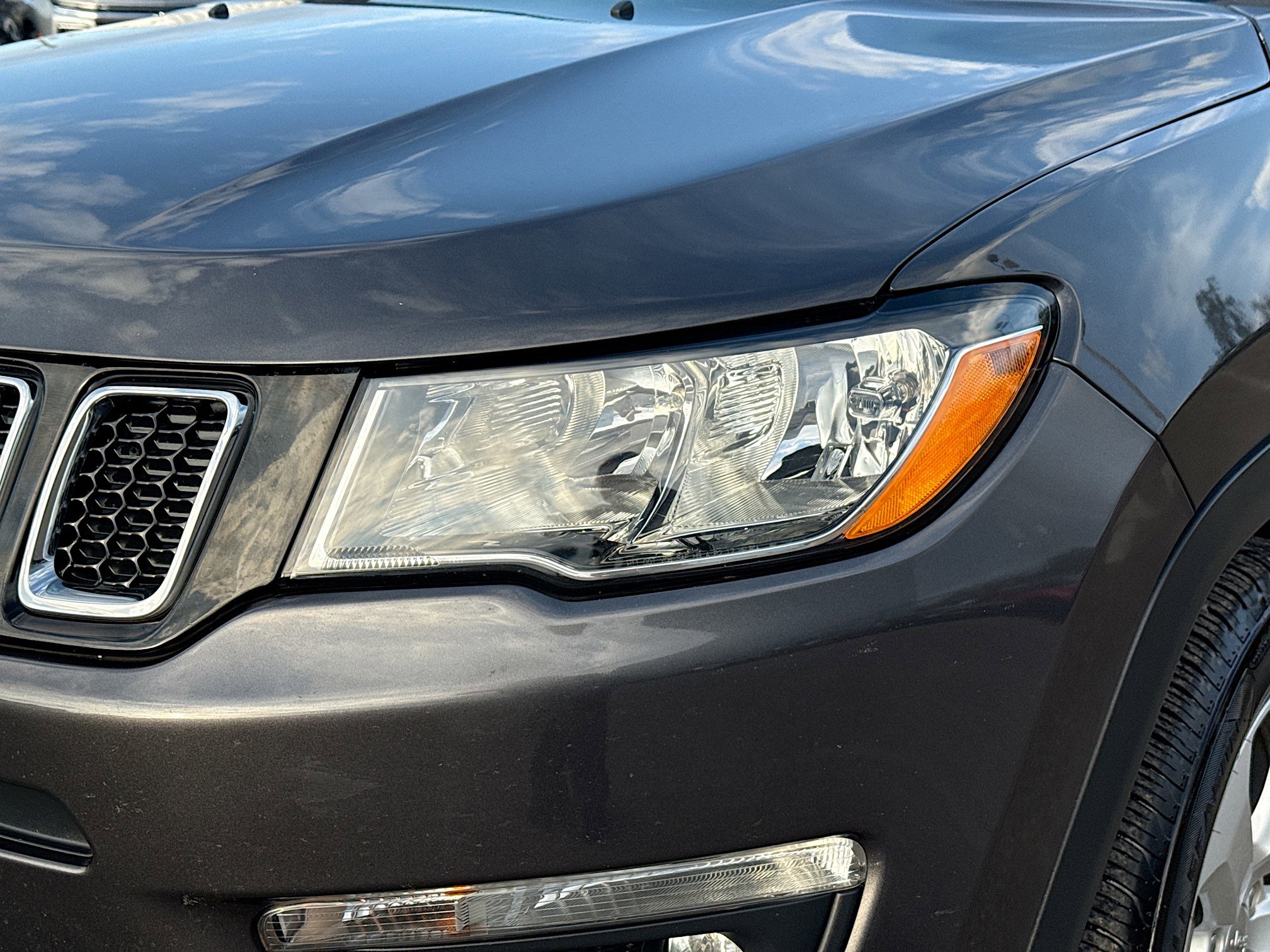 Used 2018 Jeep Compass Latitude image 9