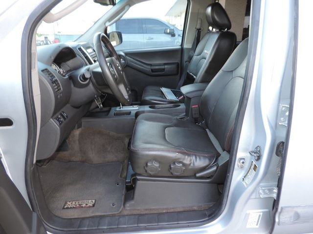 Used 2011 Nissan Xterra PRO-4X w/ Pro-4x Leather Pkg AWD/4WD image 15