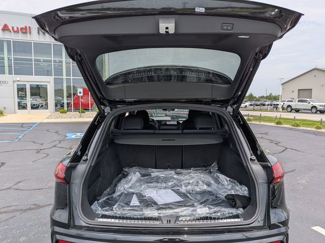 New 2026 Audi SQ5 Premium Plus AWD/4WD image 16