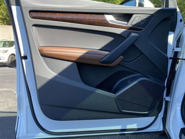 Used 2019 Audi Q5 2.0T Premium Plus w/ Premium Plus Package image 21