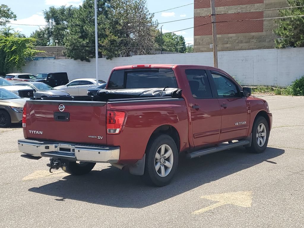 Used 2013 Nissan Titan SV w/ SV Value Truck Pkg RWD image 4