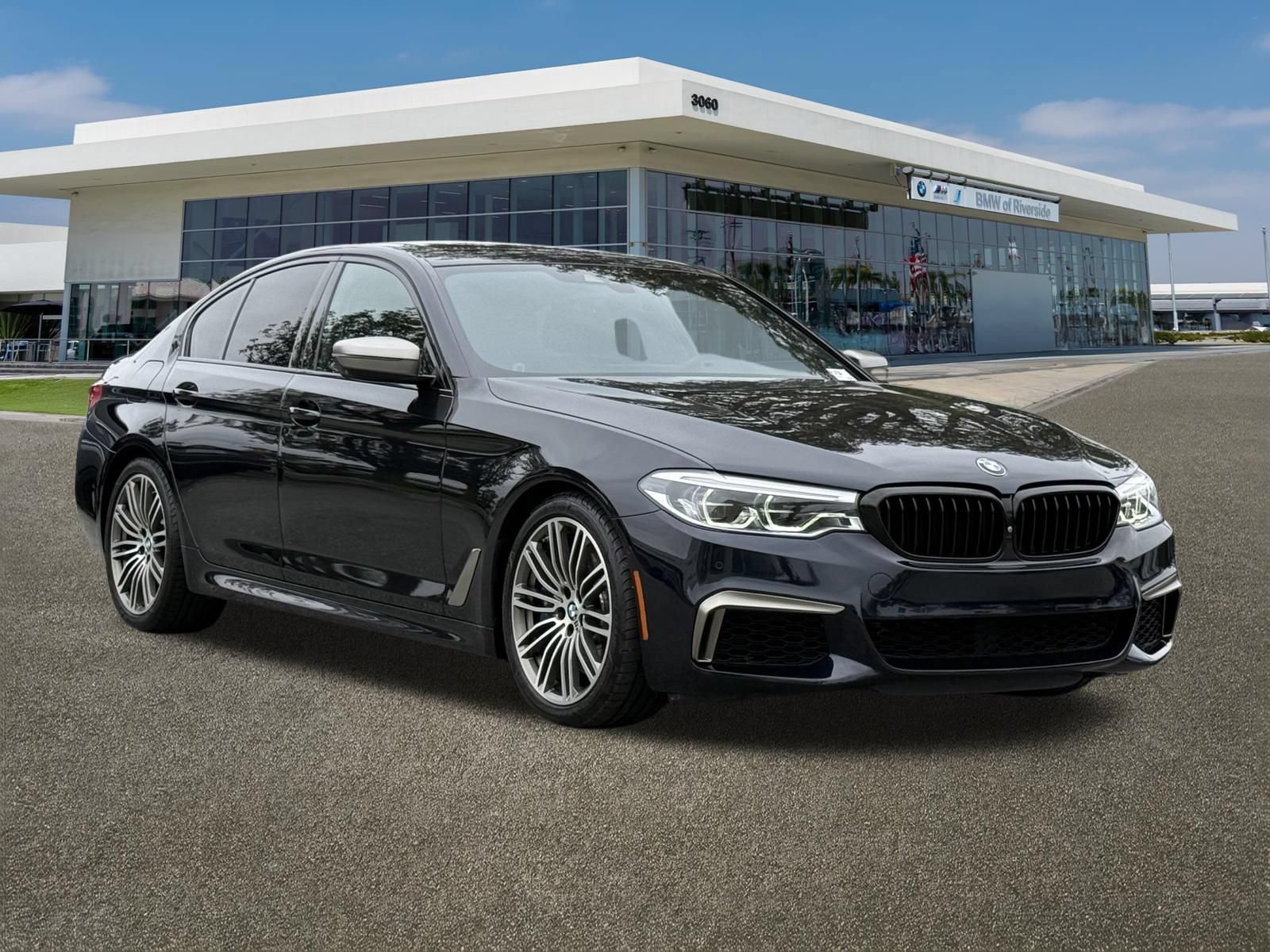 Used 2019 BMW M550i xDrive w/ Premium Package AWD/4WD image 2
