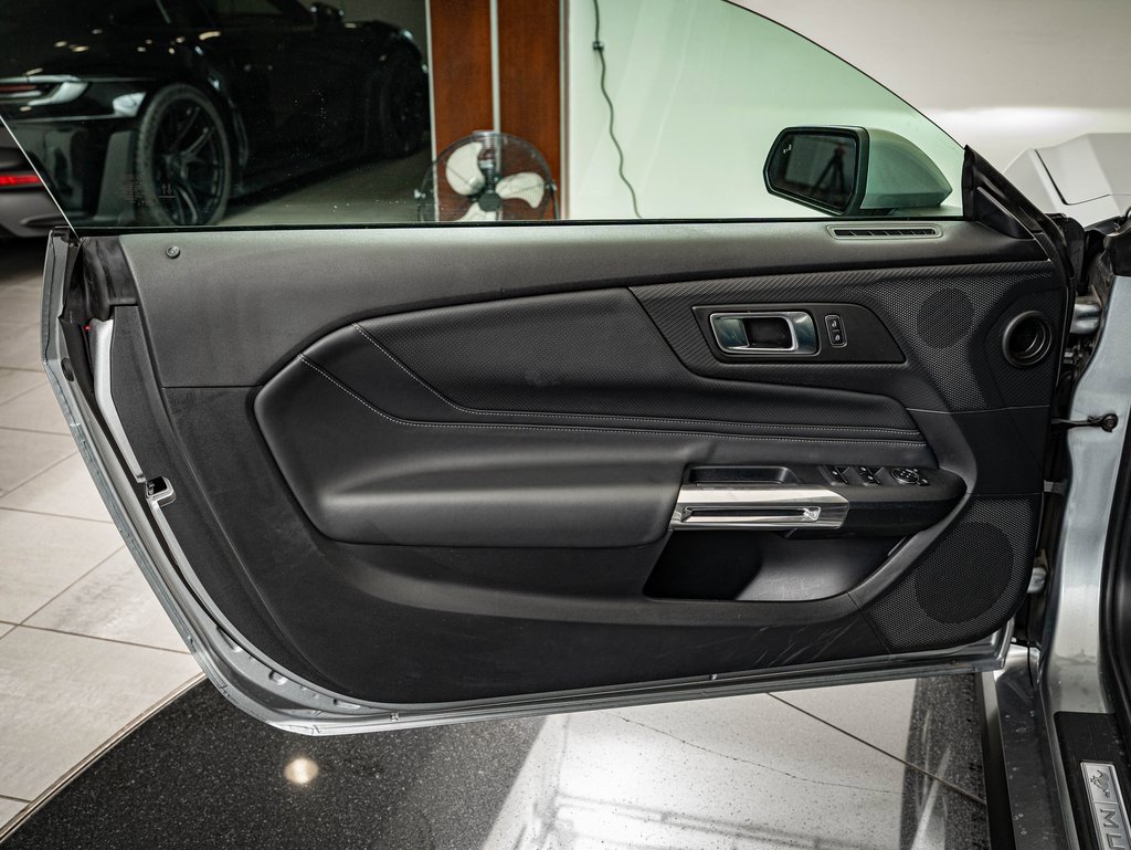 Used 2025 Ford Mustang Premium image 26