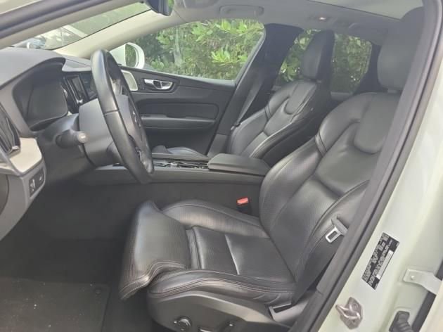 Used 2022 Volvo XC60 B5 Inscription w/ Advanced Package video 2
