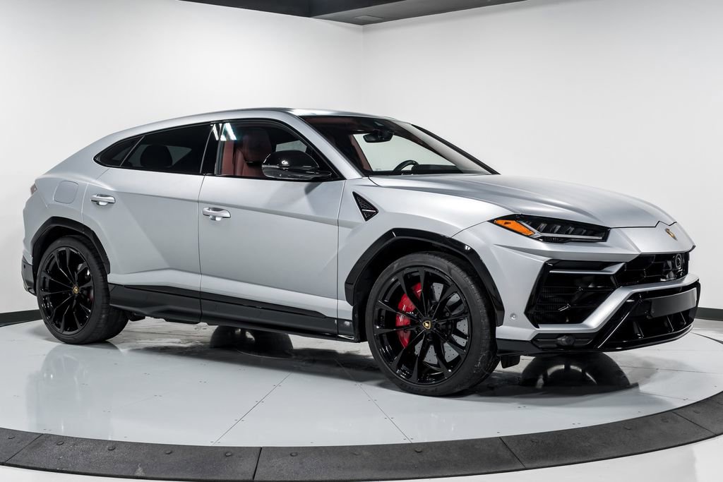 Used 2022 Lamborghini Urus AWD/4WD image 41