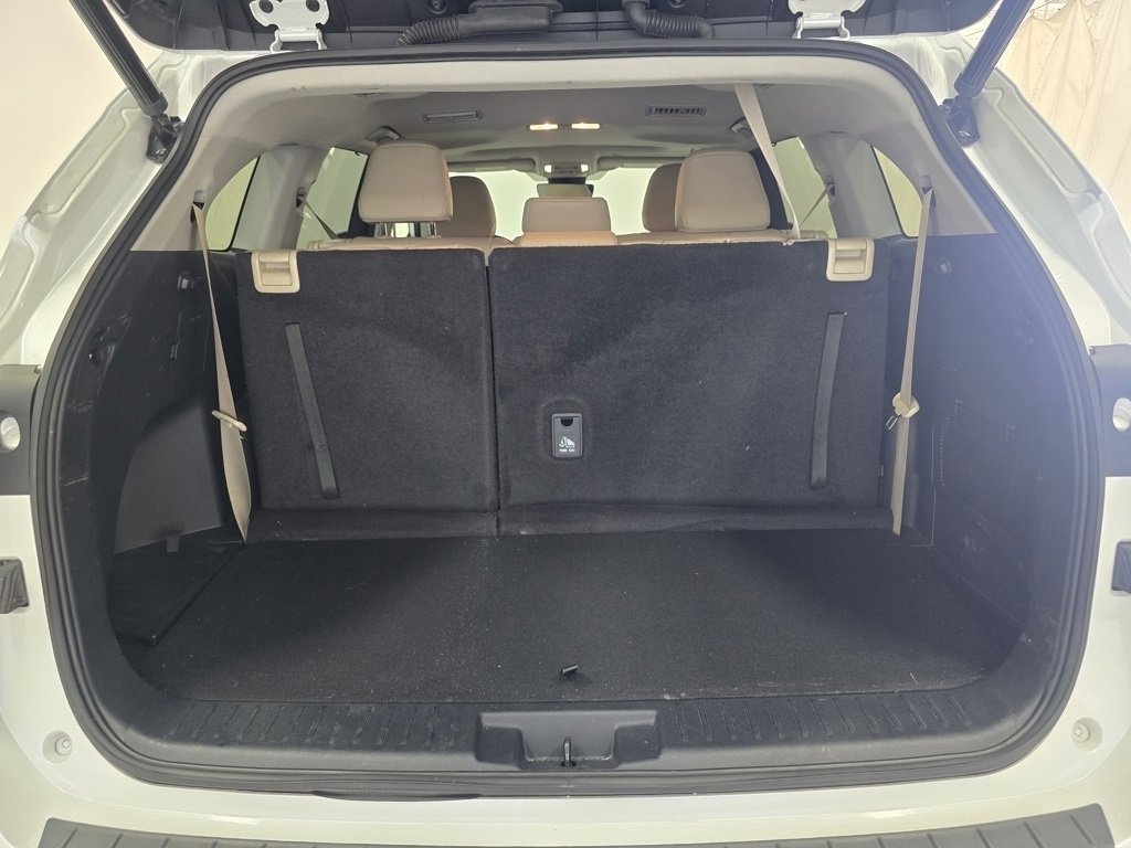 Certified 2023 Toyota Highlander XLE image 21