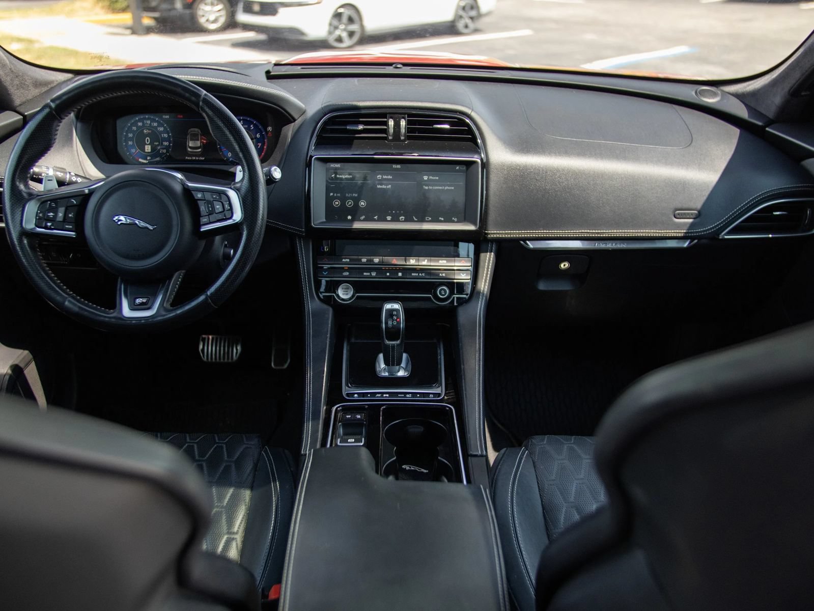 Used 2020 Jaguar F-PACE SVR AWD/4WD image 30