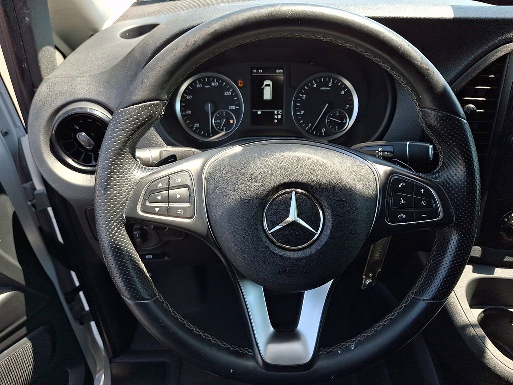 Used 2023 Mercedes-Benz Metris image 21