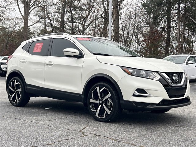 Used 2022 Nissan Rogue Sport SL image 2
