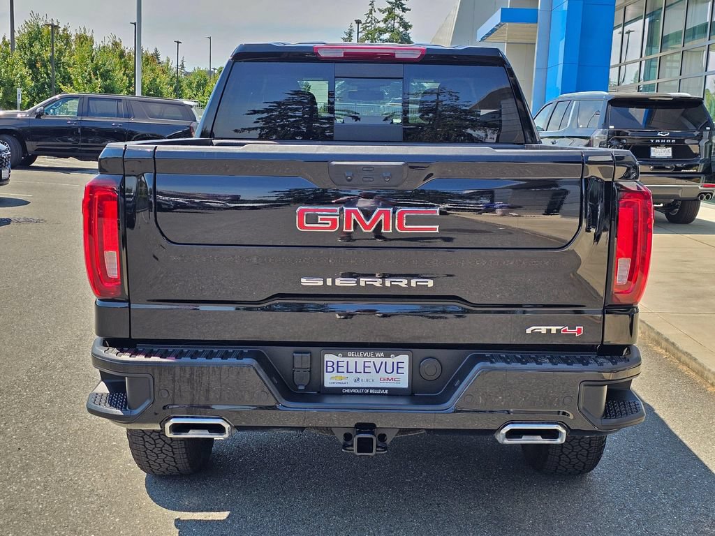 Used 2025 GMC Sierra 1500 AT4 w/ AT4 Preferred Package AWD/4WD image 4