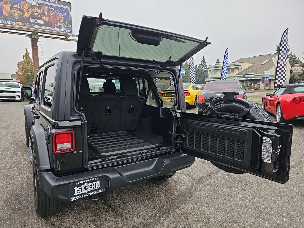 Used 2019 Jeep Wrangler Unlimited Sport S AWD/4WD image 19
