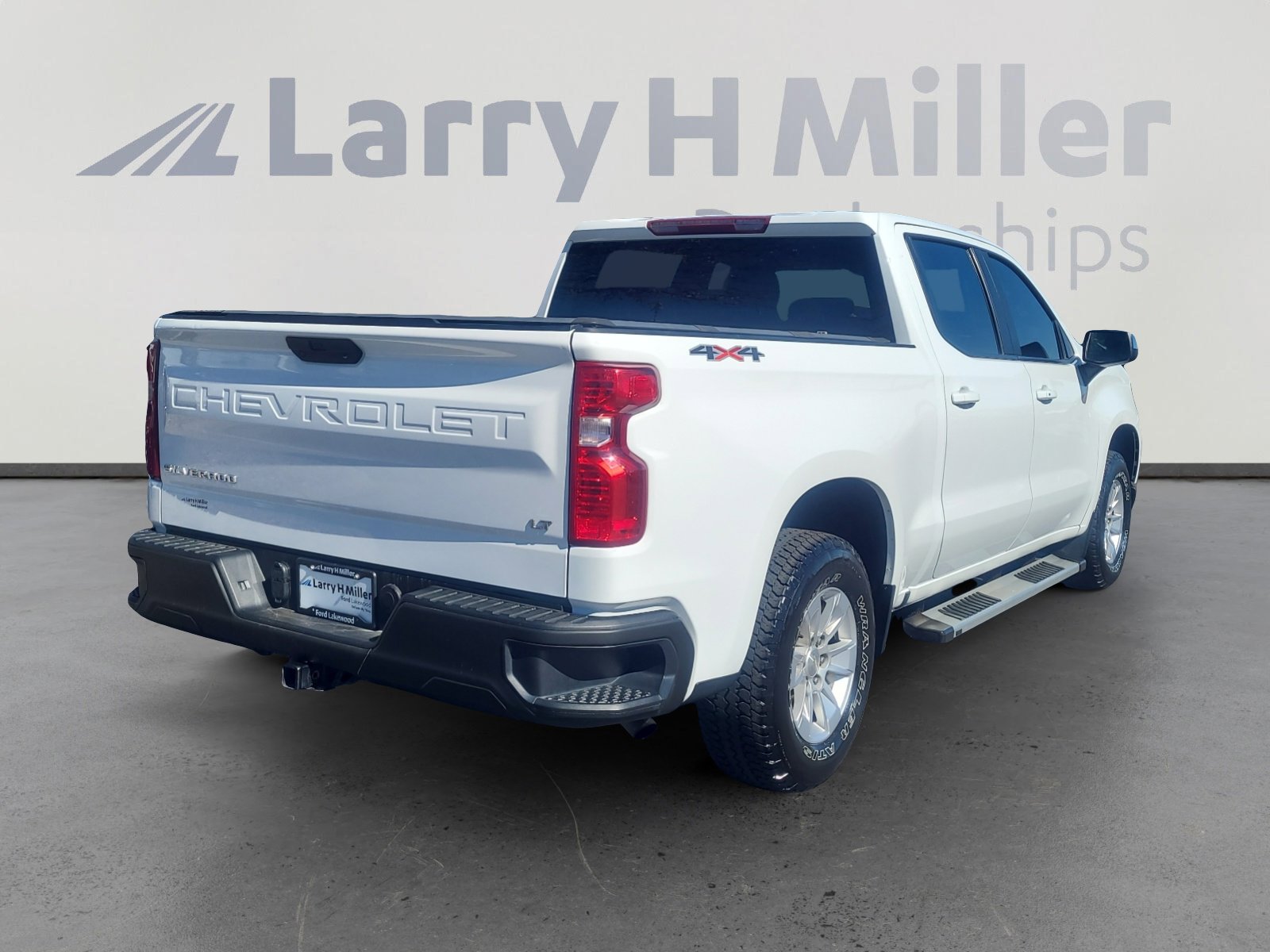 Used 2020 Chevrolet Silverado 1500 LT w/ Convenience Package image 5