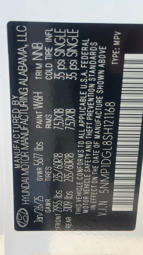 Certified 2025 Hyundai Santa Fe SE image 8