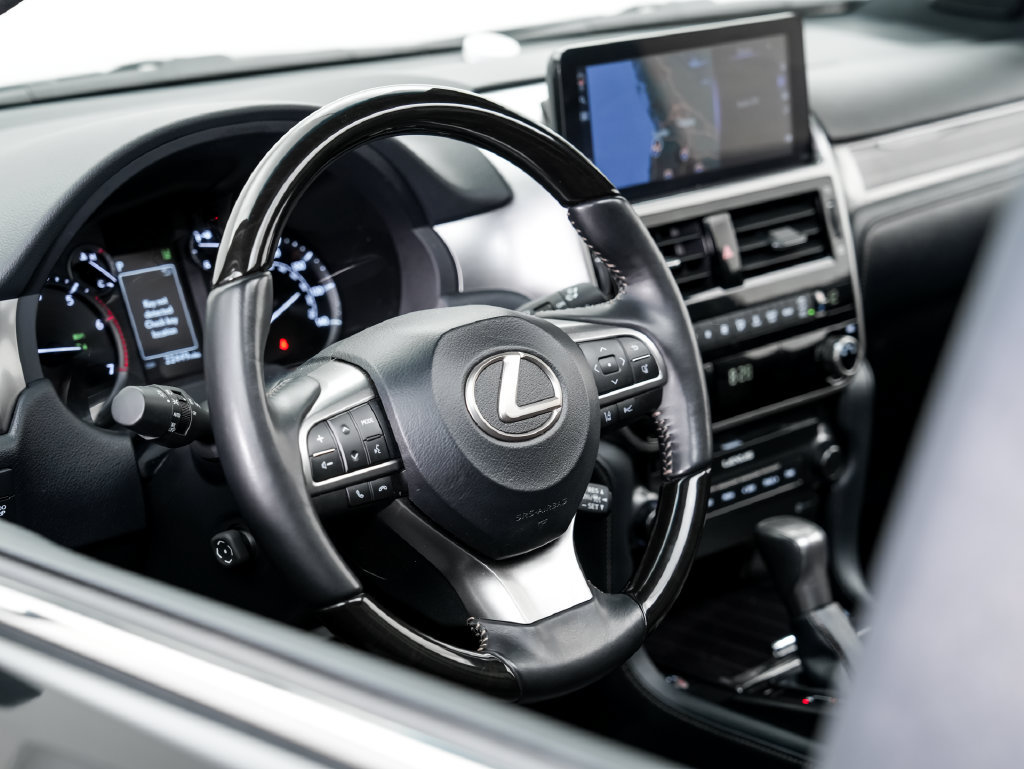 Used 2023 Lexus GX 460 Premium w/ Premium Package AWD/4WD image 9