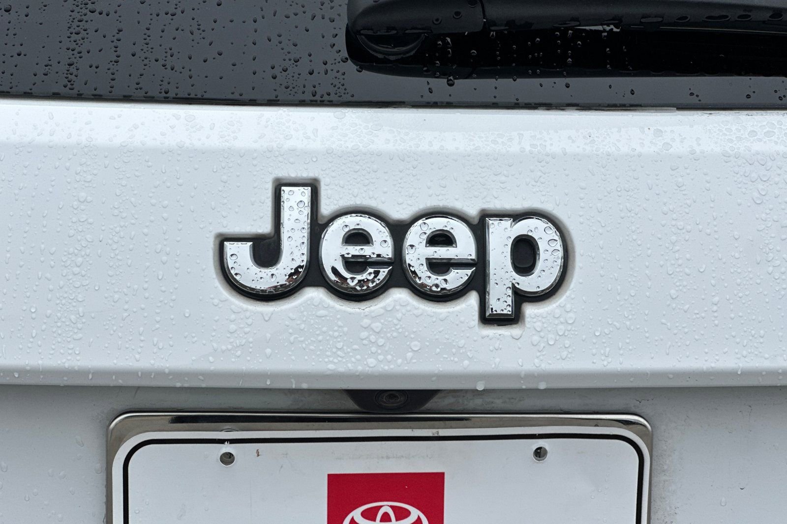 Used 2018 Jeep Grand Cherokee Limited image 49